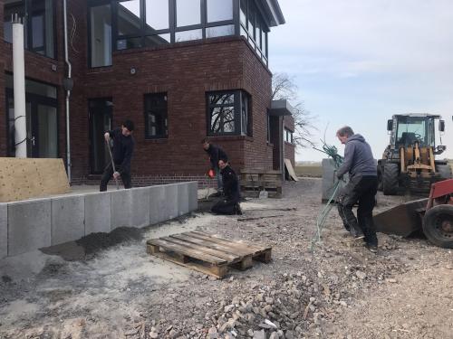  1 20210429 1195039575