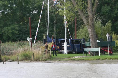 img 1192 20121001 1847226574