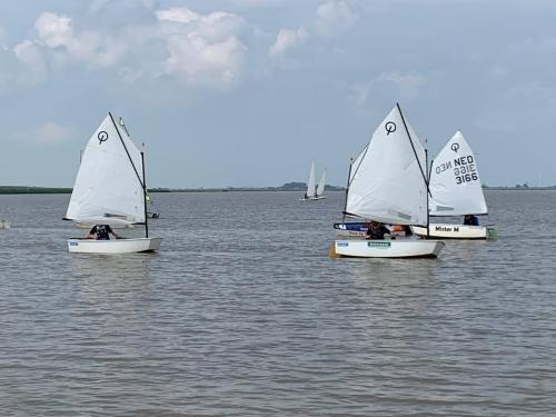  2 20210628 1083385180