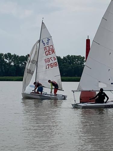  3 20210628 1556413800