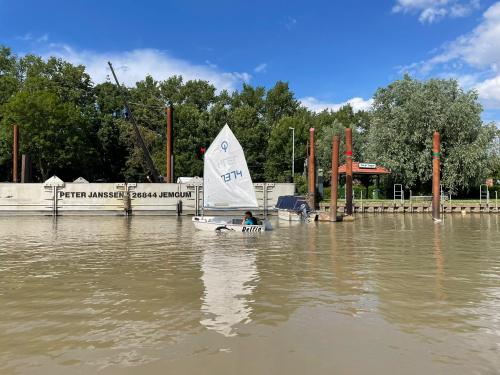  2 20220704 1066883986