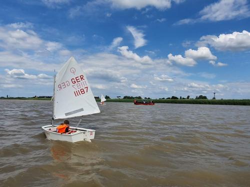  3 20220704 1802911906