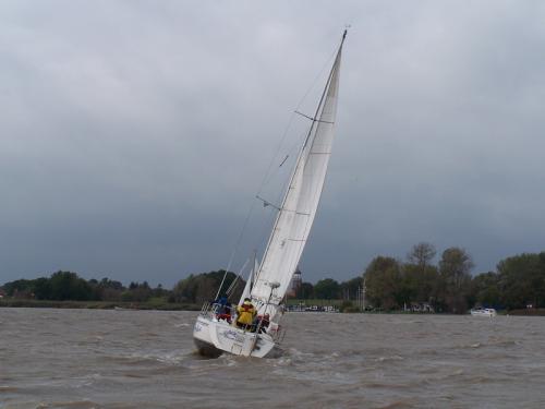 luvup rtr 09 upl 20 20120606 1843859174