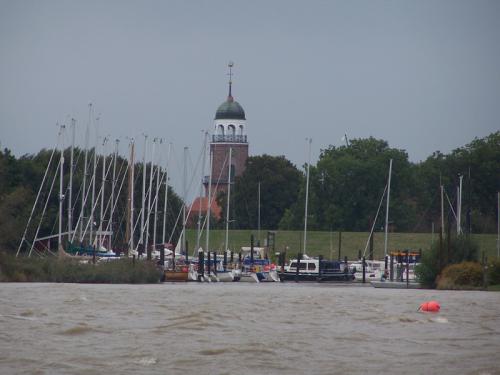 luvup rtr 09 upl 44 20120606 1439700846