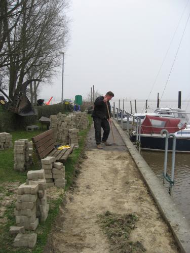 020-1 20120606 1088165057