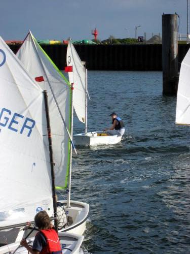 b7 20120606 1755051871