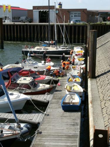 dscf3953 20120606 1593292809