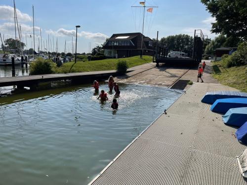  1 20220817 1111146186