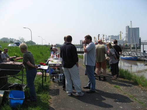 160 20120606 1880572277