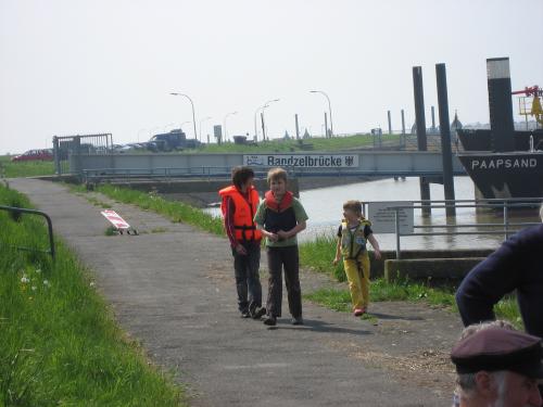 166 20120606 1173196764