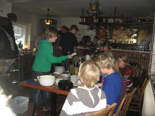 img 7333 20120606 1337756979